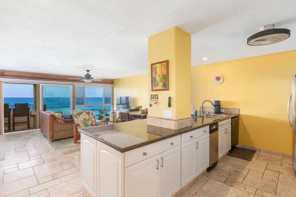 76-6268 Alii Dr 302c, Kailua-Kona