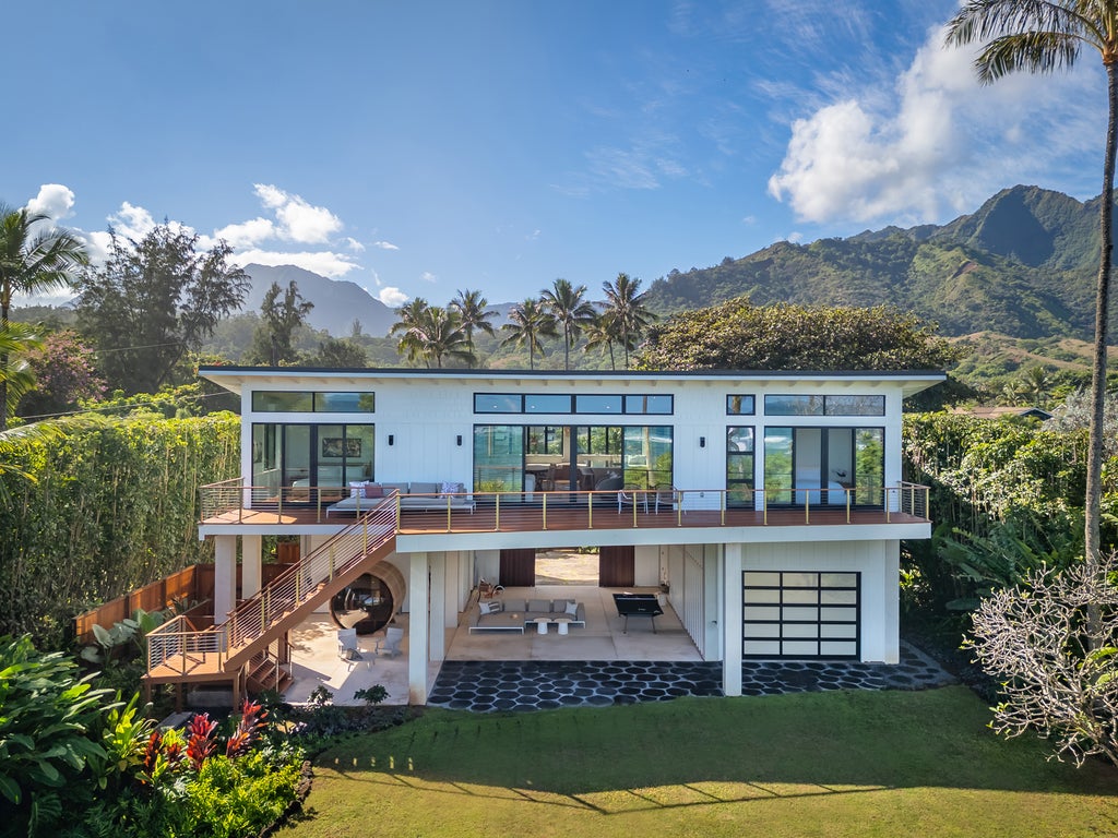 7276 Alamoo Rd, Hanalei