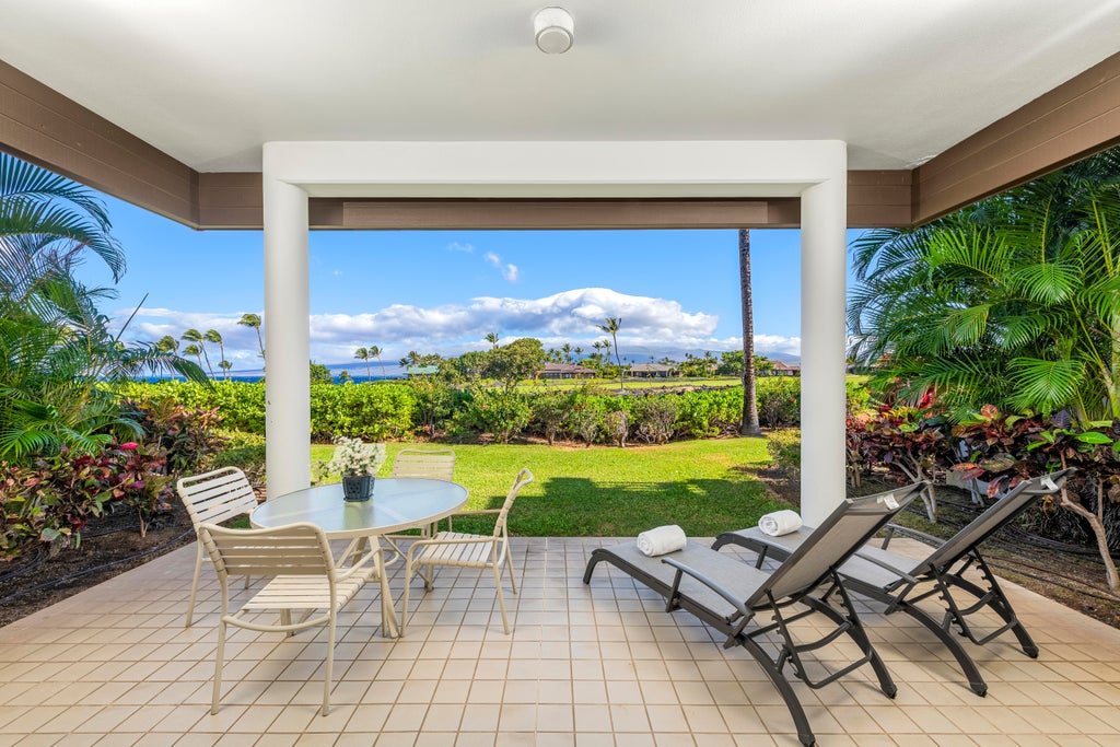 68-1050 Mauna Lani Point Drive B102, Kamuela