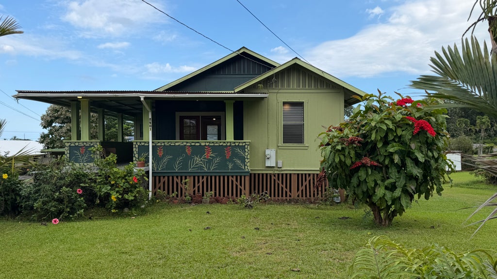2501 Kinoole St, Hilo