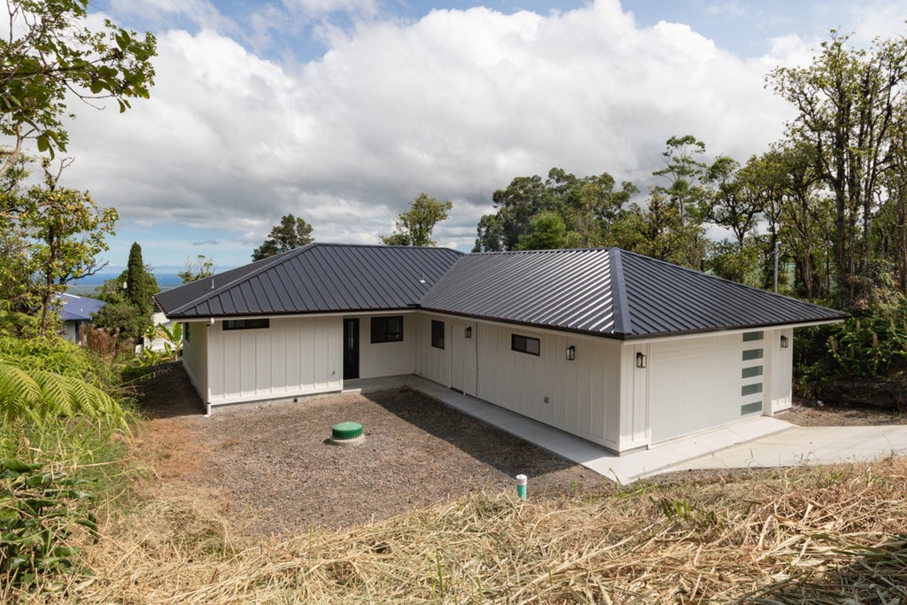 25-70 Malumalu St, Hilo