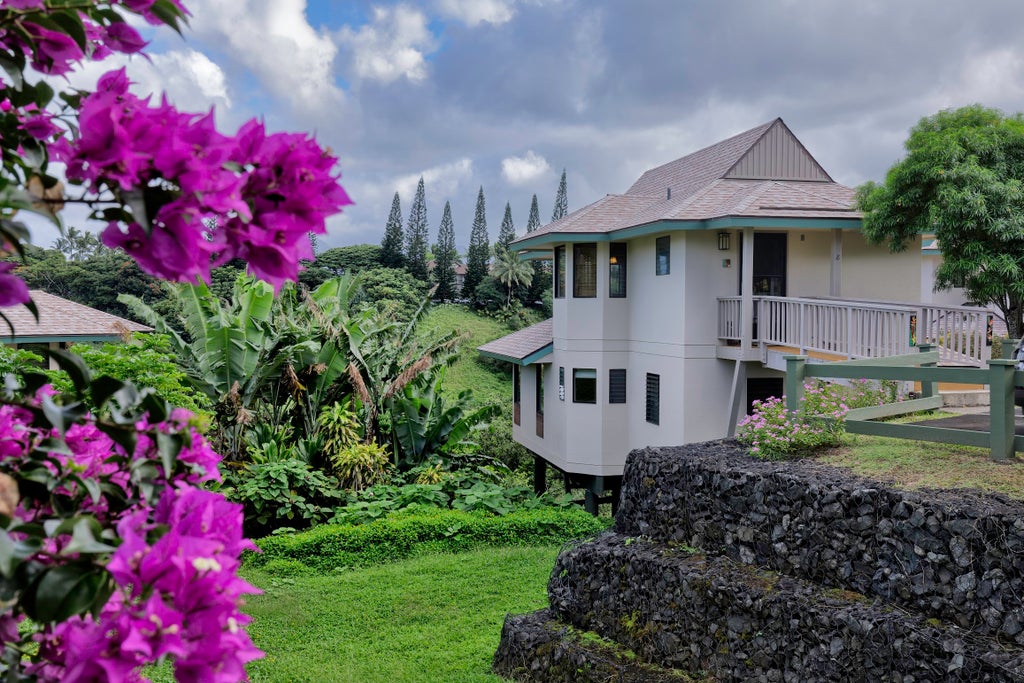 5451 Ka Haku Rd 8, Princeville