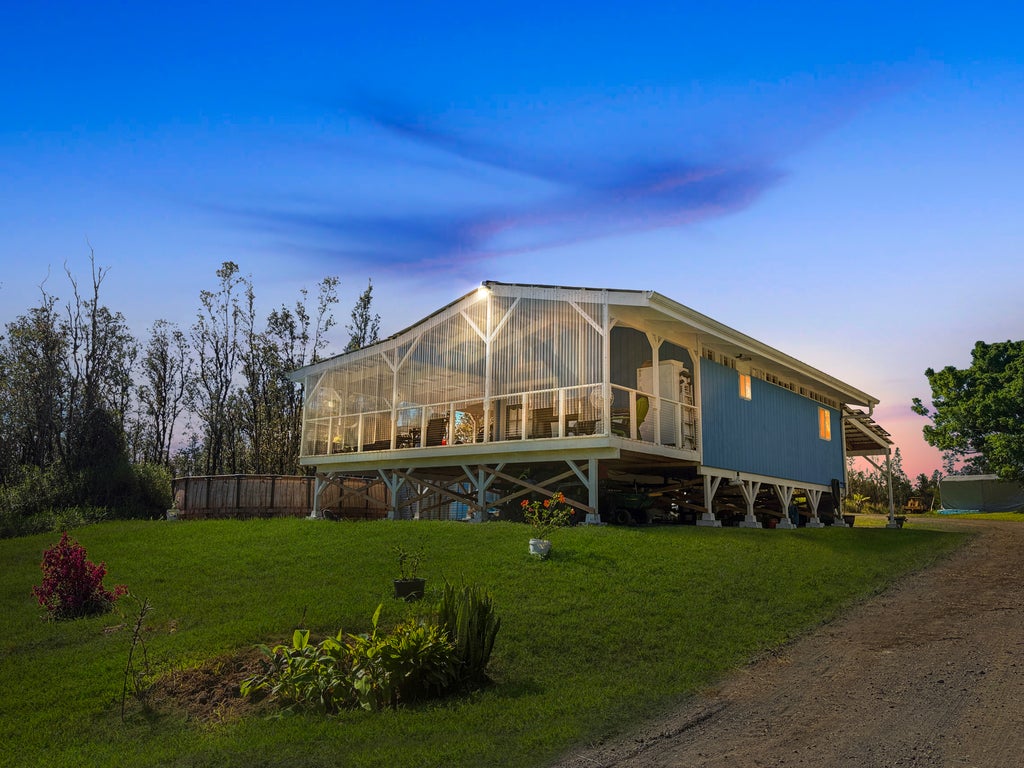 11-3331 Hibiscus St, Mountain View