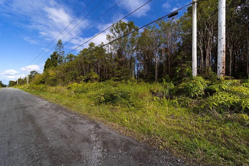 Kaleponi Dr, Volcano
