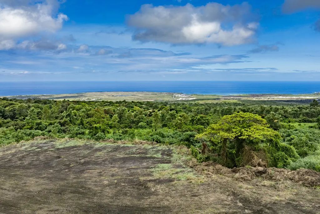 74-4687 Halolani St, Kailua-Kona