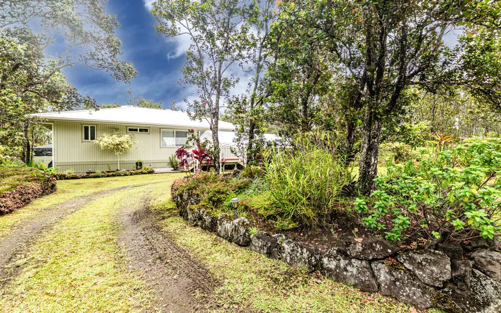 11-3082 Pa Alii St, Volcano