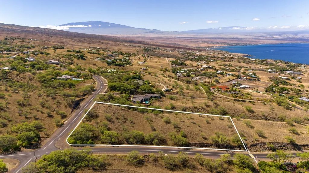 Olomana Rd, Kamuela
