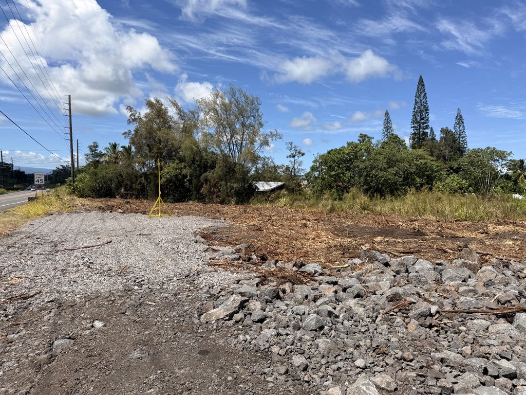 Keaau Pahoa Rd, Keaau