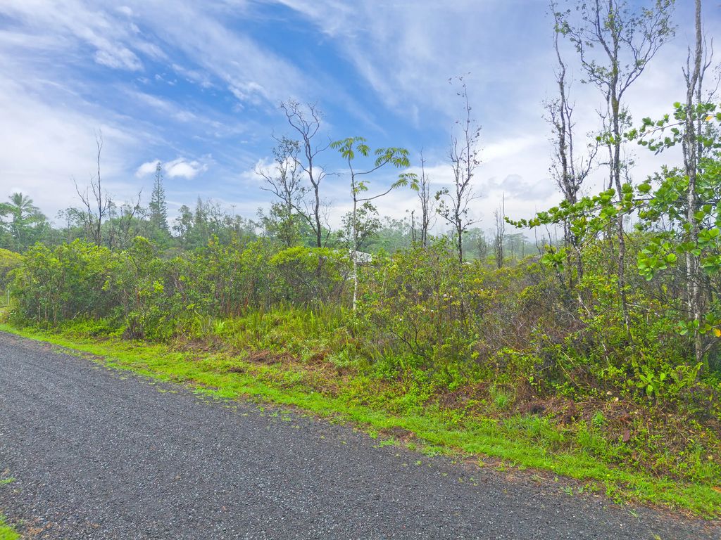 30th Ave, Keaau