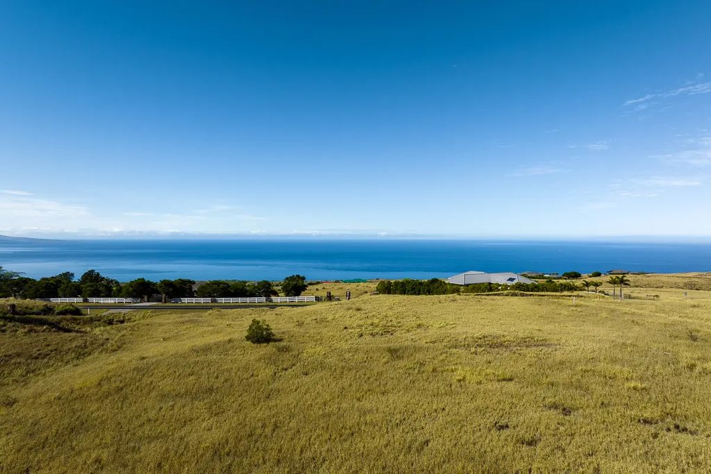 Kanaloa Dr, Kamuela