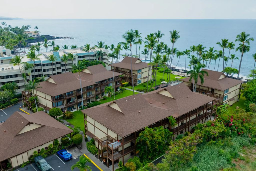 75-6100 Alii Dr B4, Kailua-Kona