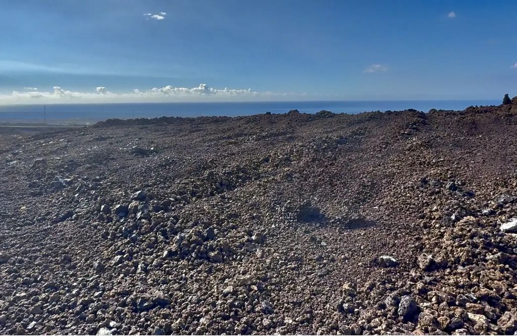 Menehune Dr, Ocean View