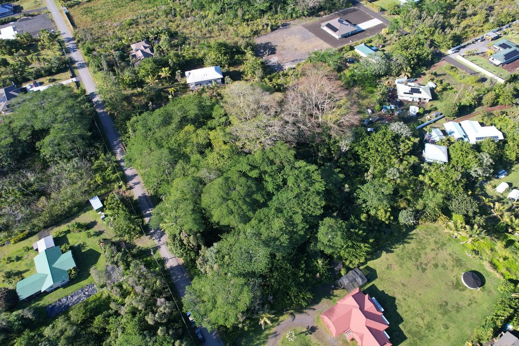 8th Ave, Keaau