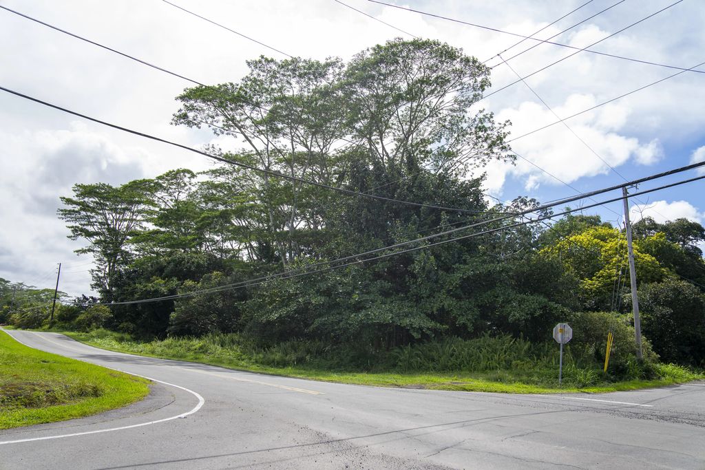 Makuu Dr, Keaau