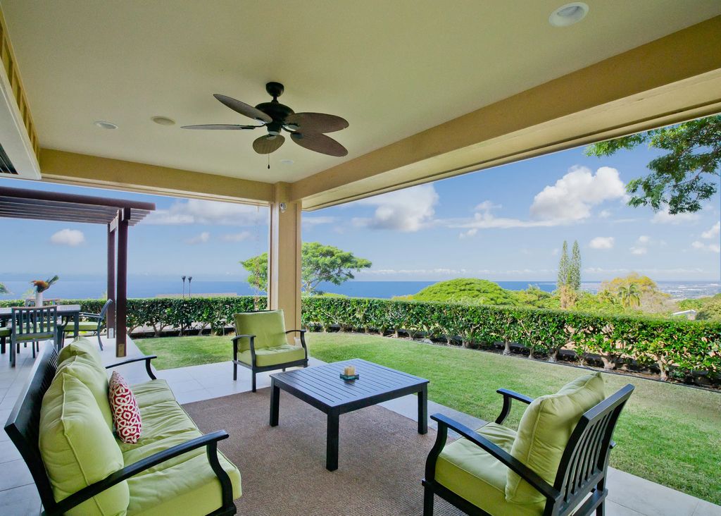 77-145 Kalaniuka St, Holualoa