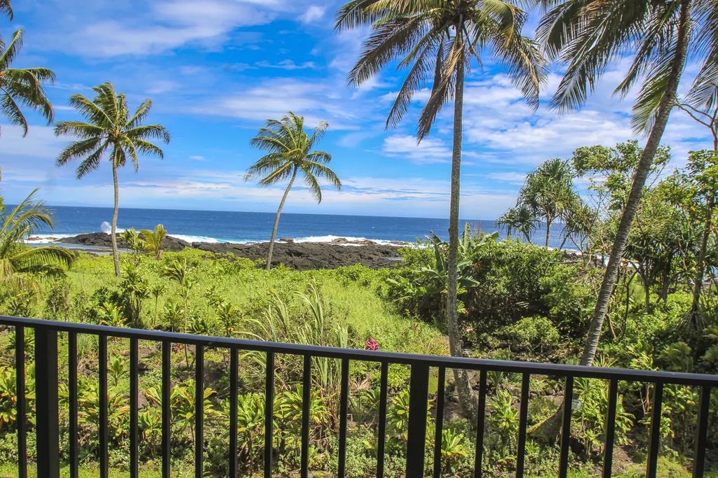 2405 Kalanianaole Ave 209, Hilo