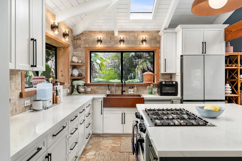 11-3922-d Nahelenani St, Volcano