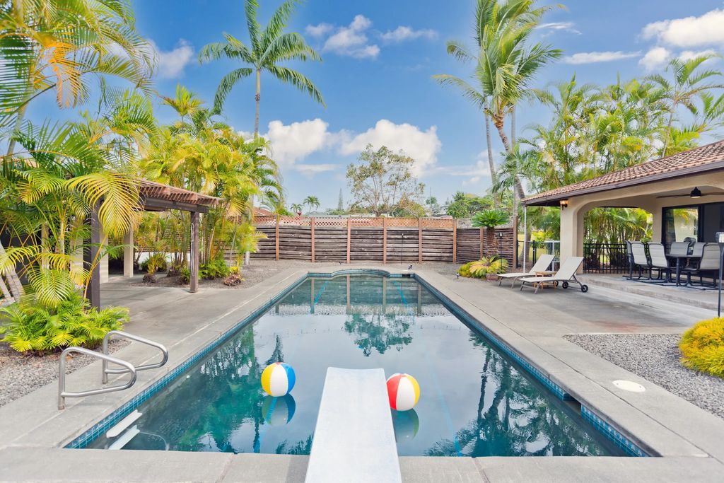 73-4392 Punawele St, Kailua Kona