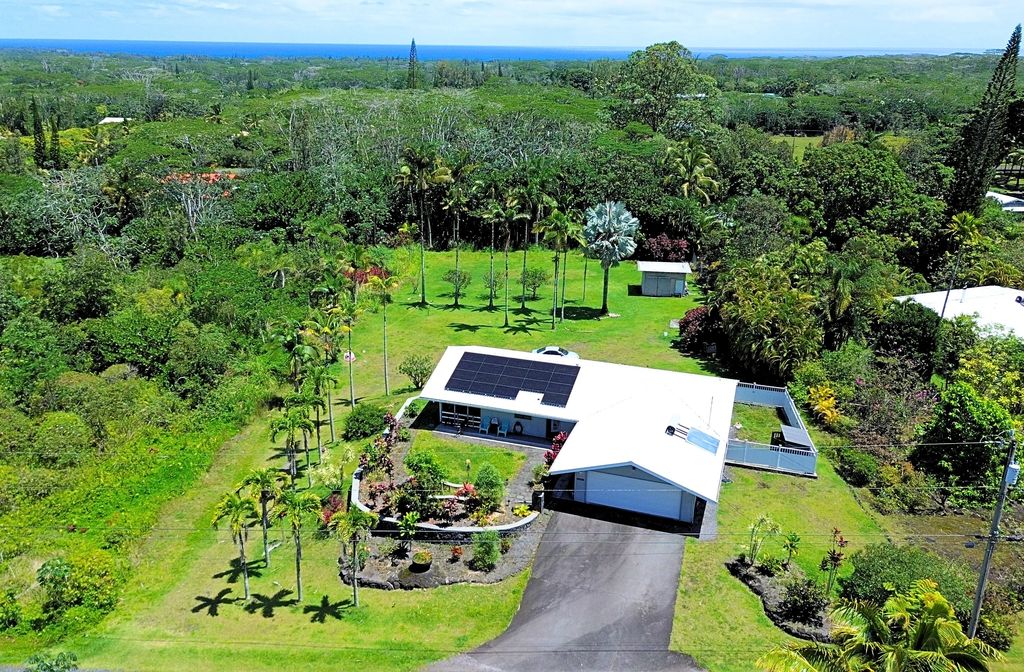 15-2053 20th Ave, Keaau