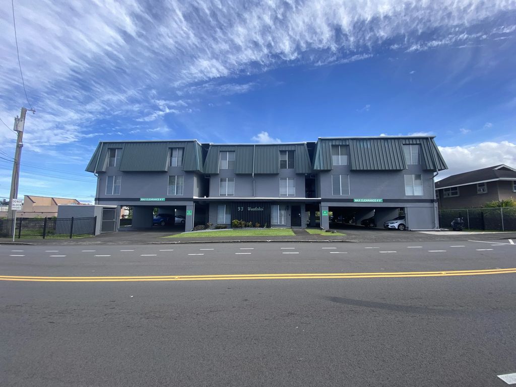 33 Hualalai  St 101, Hilo