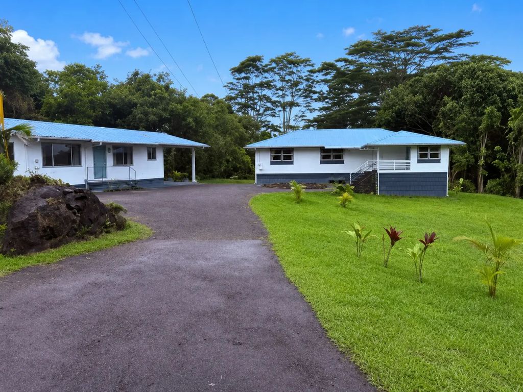1360 Kaumana Dr, Hilo