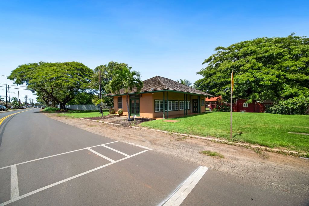 8297 Kekaha Rd, Kekaha
