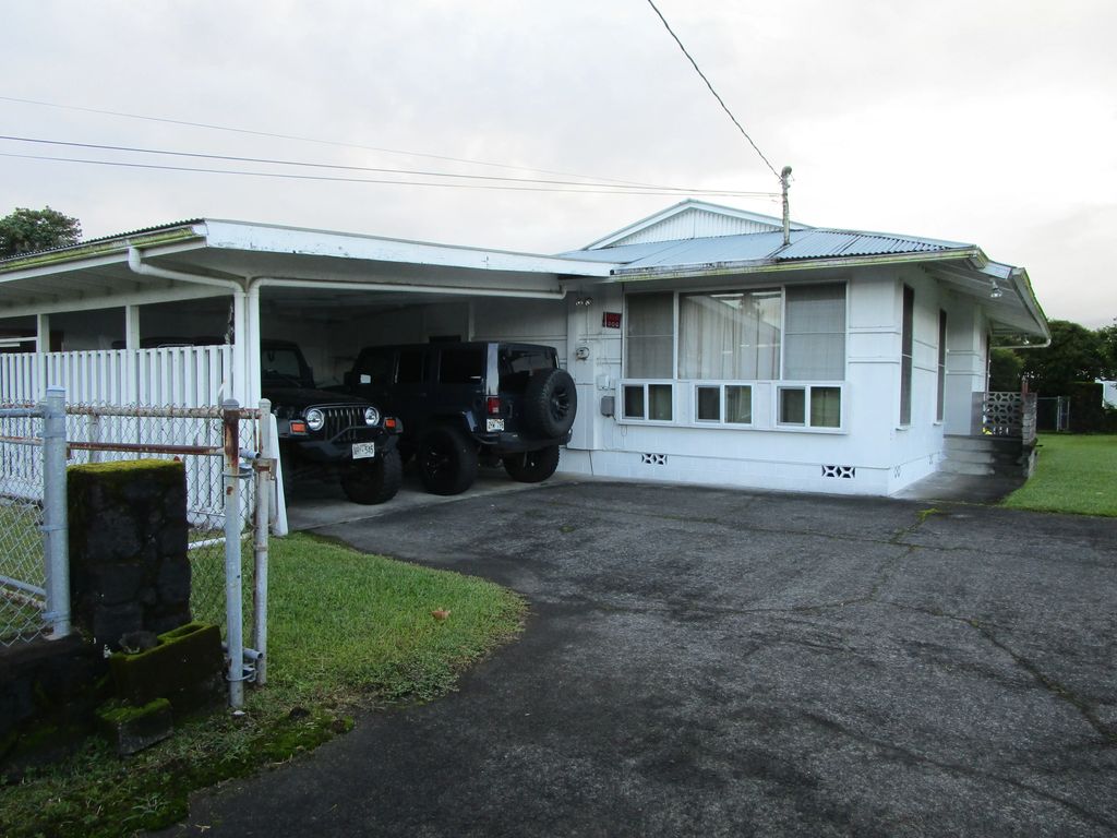 317 Ainaola Dr, Hilo
