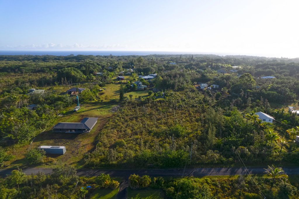 3rd Ave, Keaau