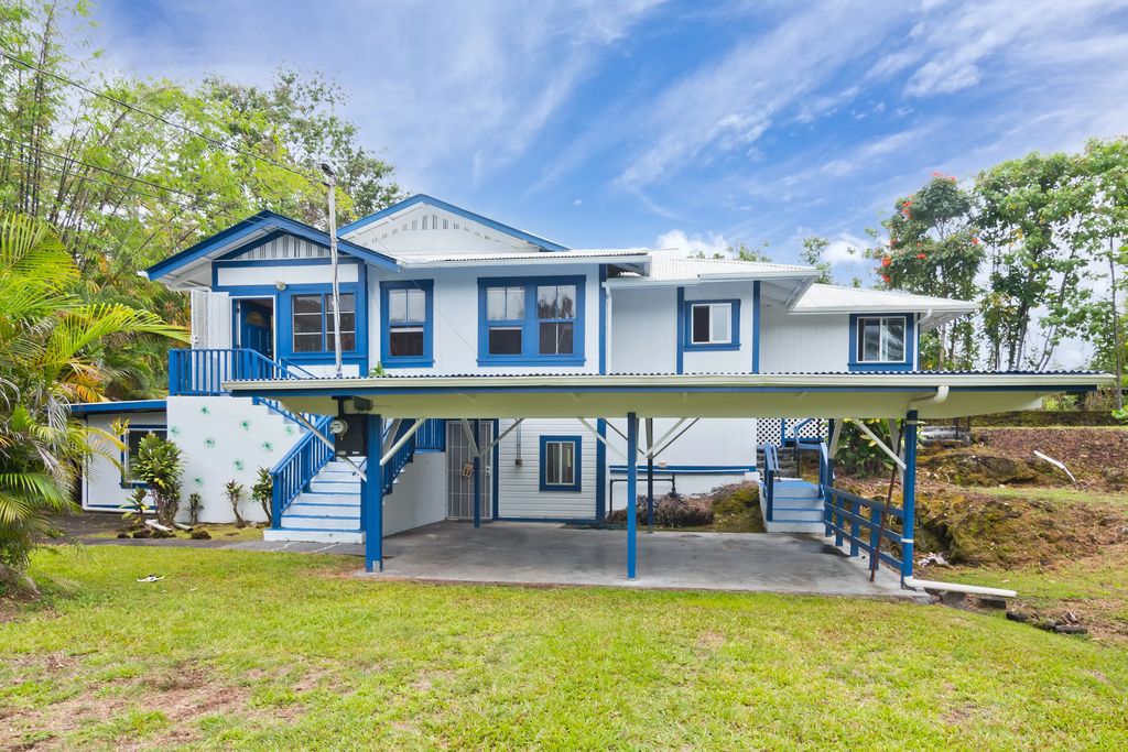 2048 Kalanianaole St, Hilo