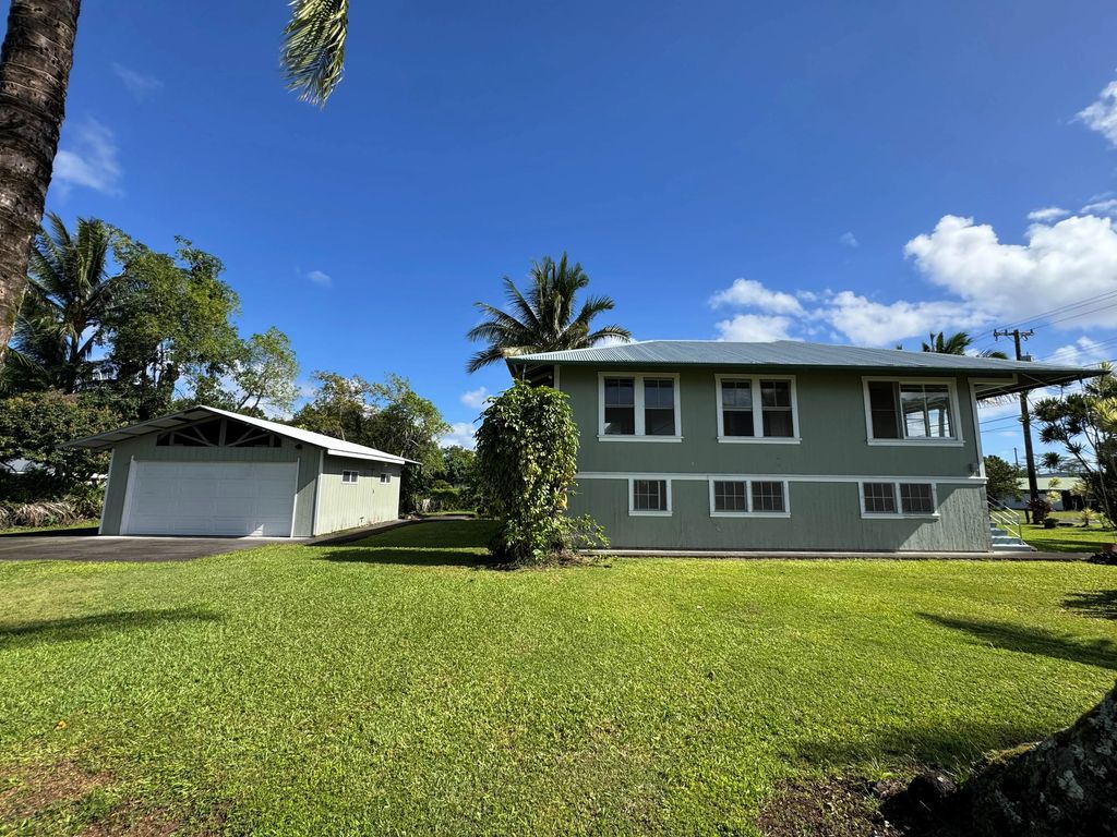524 Laukapu St, Hilo
