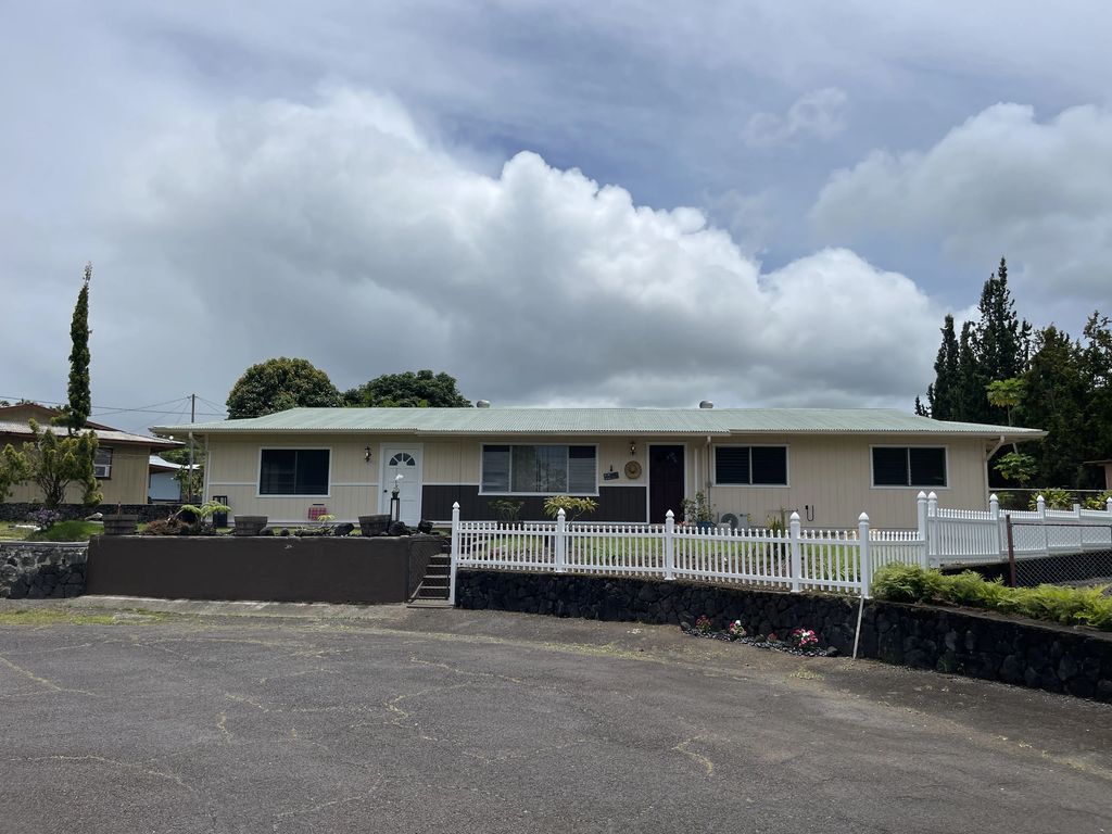 436 Lanikukia Pl, Hilo