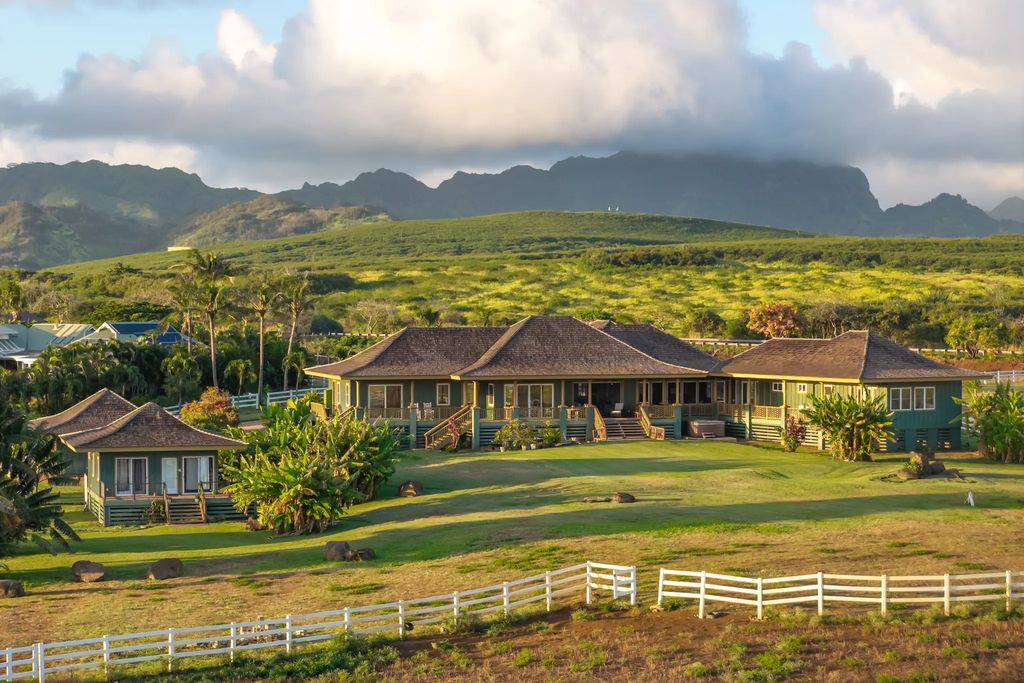 2551-e Ala Kinoiki Rd, Koloa