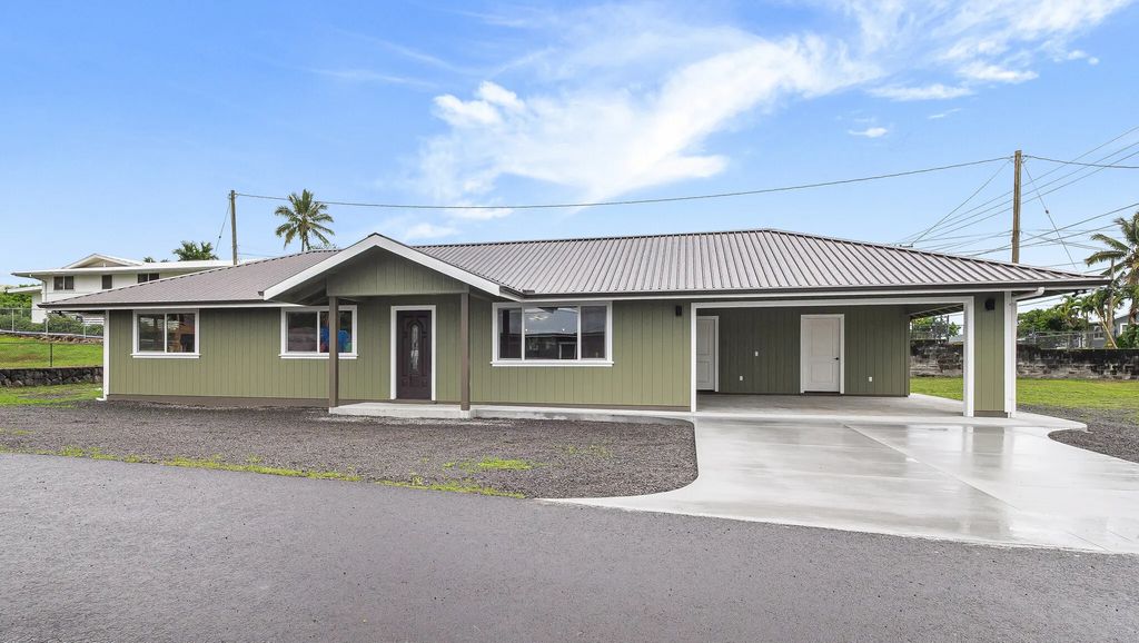 2294 Kilauea Ave, Hilo