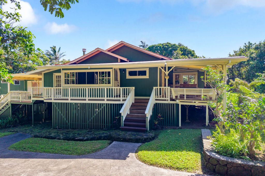 54-3612 Akoni Pule Hwy, Hawi