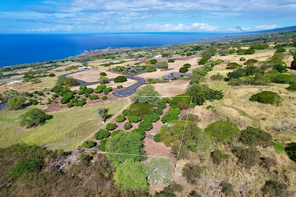 81-6470 Laukapalala Way, Kealakekua