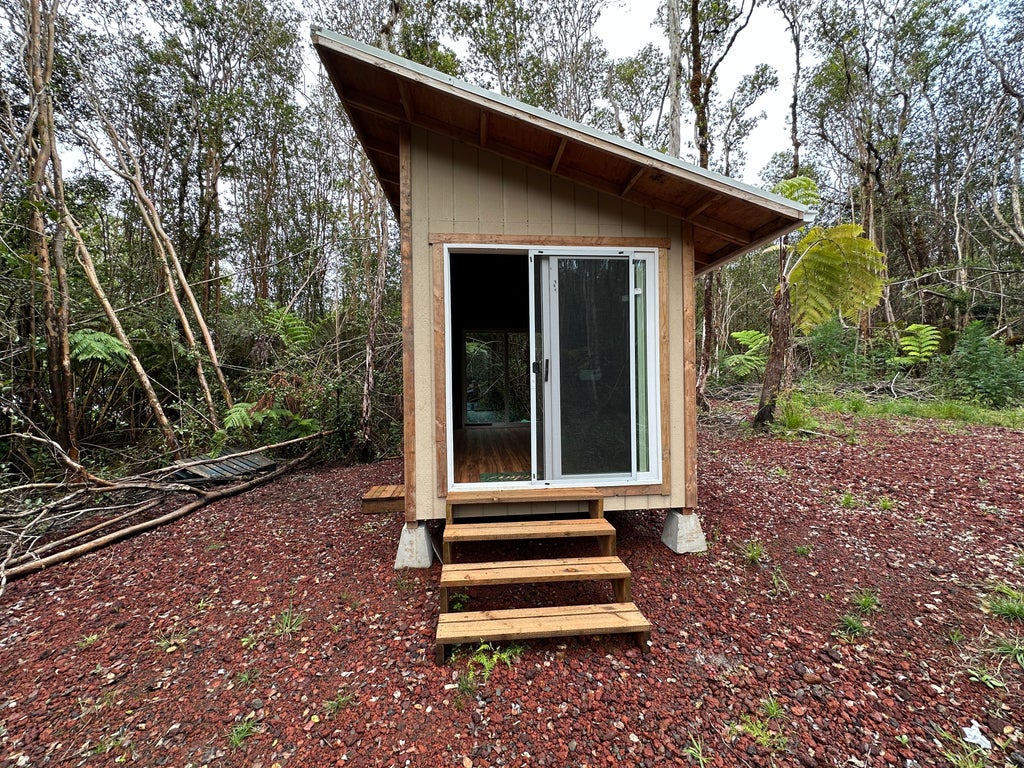 18-2319 Kakahiaka Uhane St, Volcano