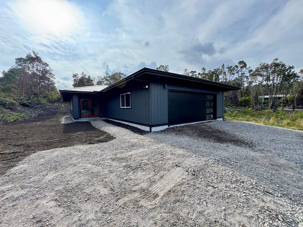 11-3782-a Nahelenani St, Volcano