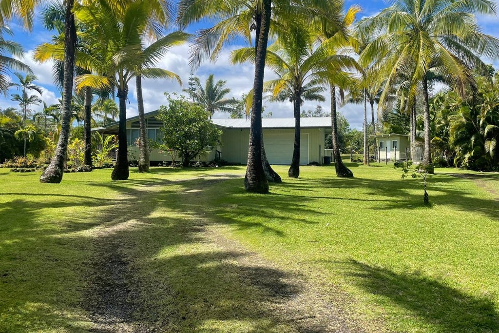 15-1988 1st Ave (akala), Keaau