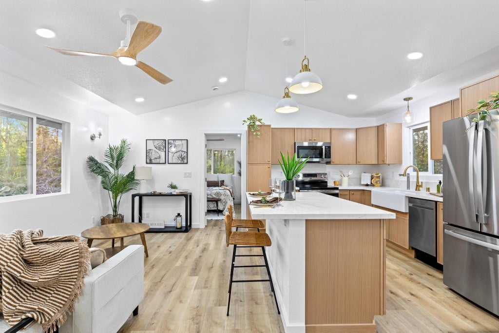 16-2071 Coral Dr, Pahoa