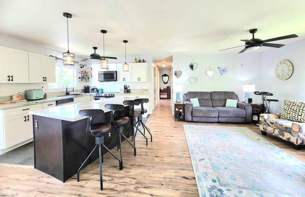 15-2693 Lalakea St, Pahoa