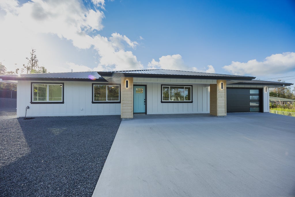 16-2100 Silveroak Dr, Pahoa