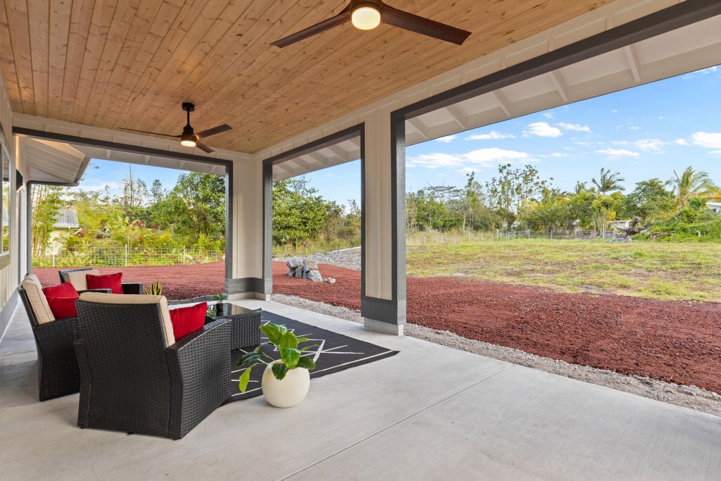 15-2026 20th Ave, Keaau