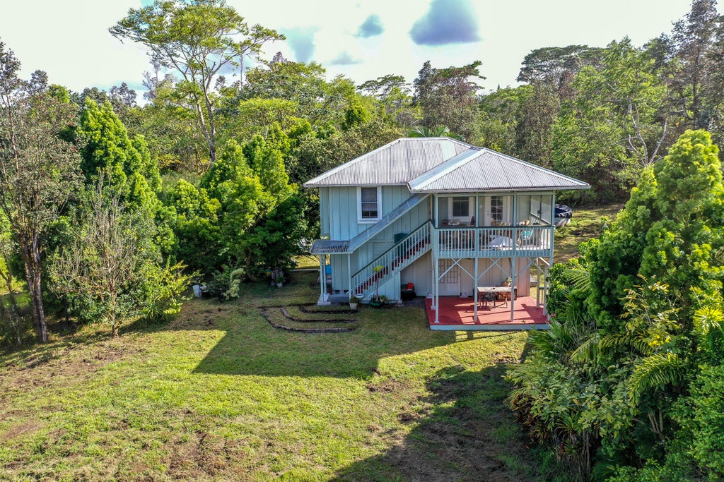 16-1046 Opeapea Rd, Mountain View