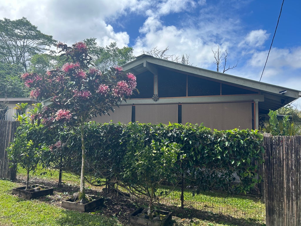 16-1970 Silversword Ct, Keaau