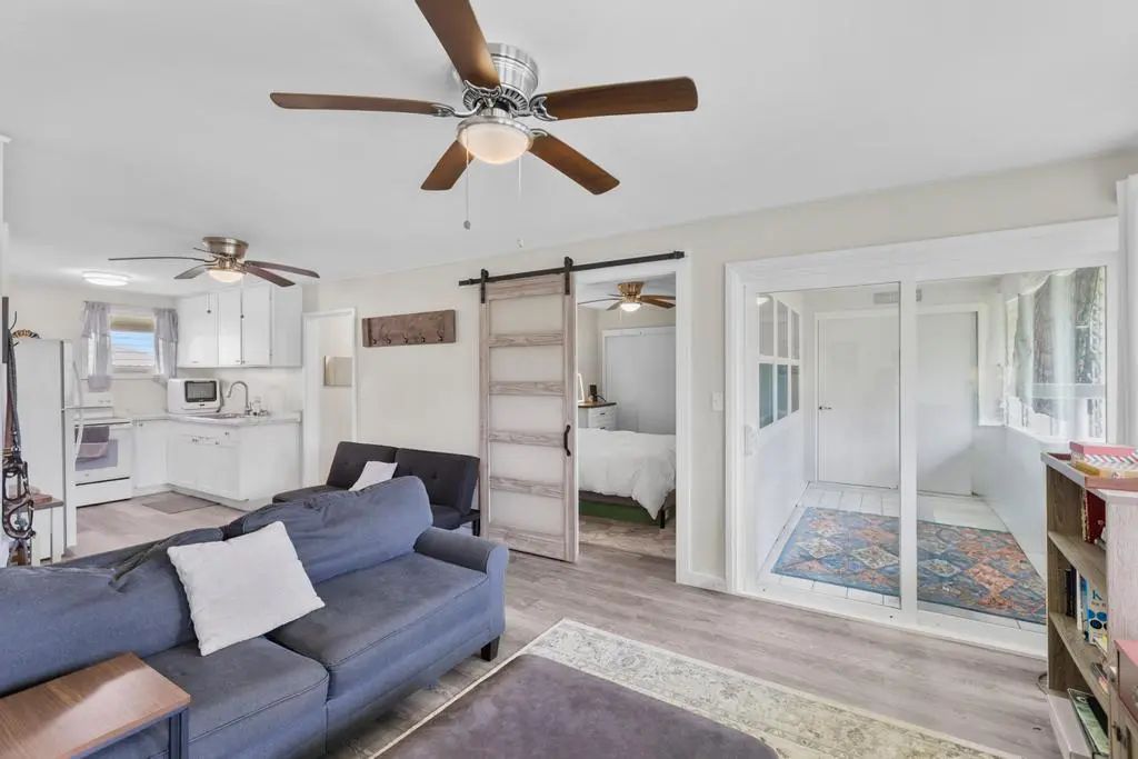 485 Waianuenue Ave 249, Hilo