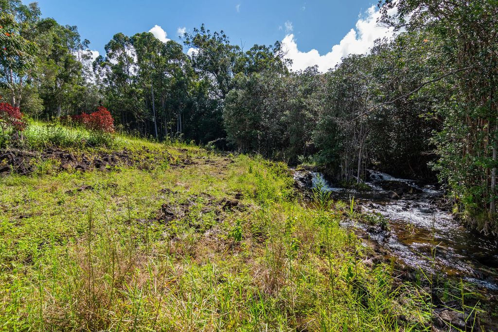Akolea Road, Hilo