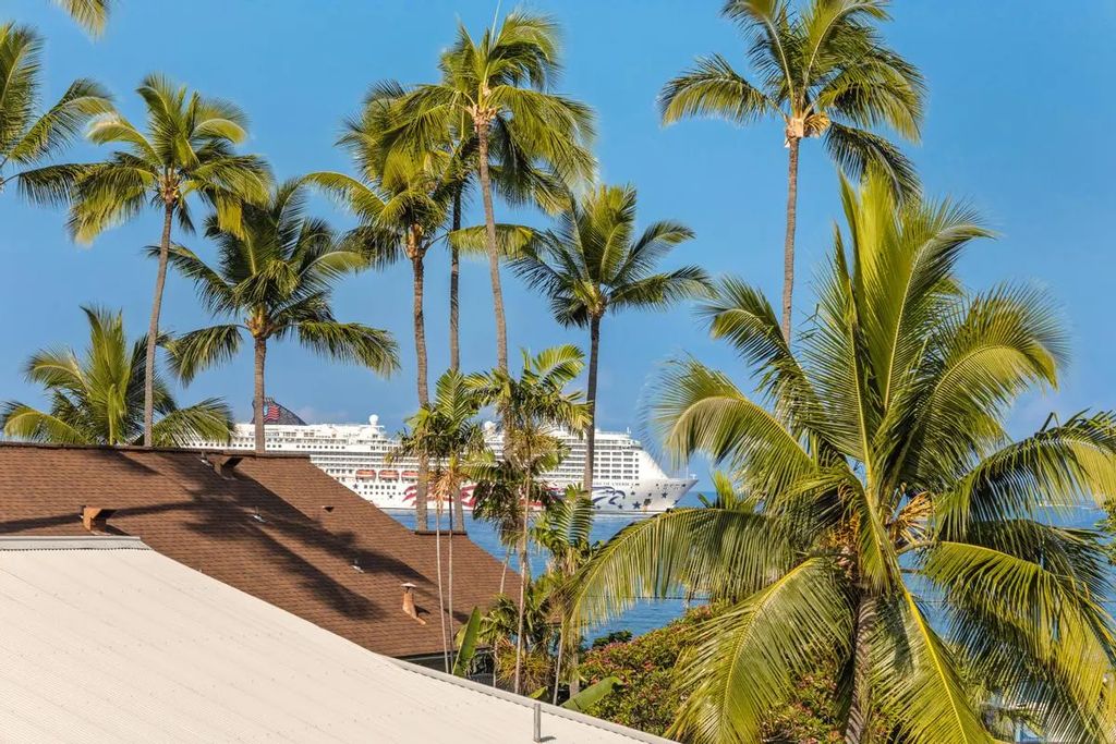 75-5776 Kuakini Hwy 322, Kailua Kona