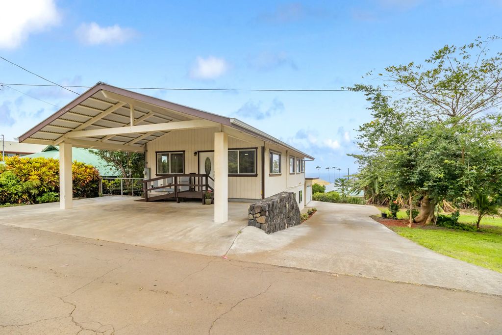 44-409 Hoolokahi St, Honokaa