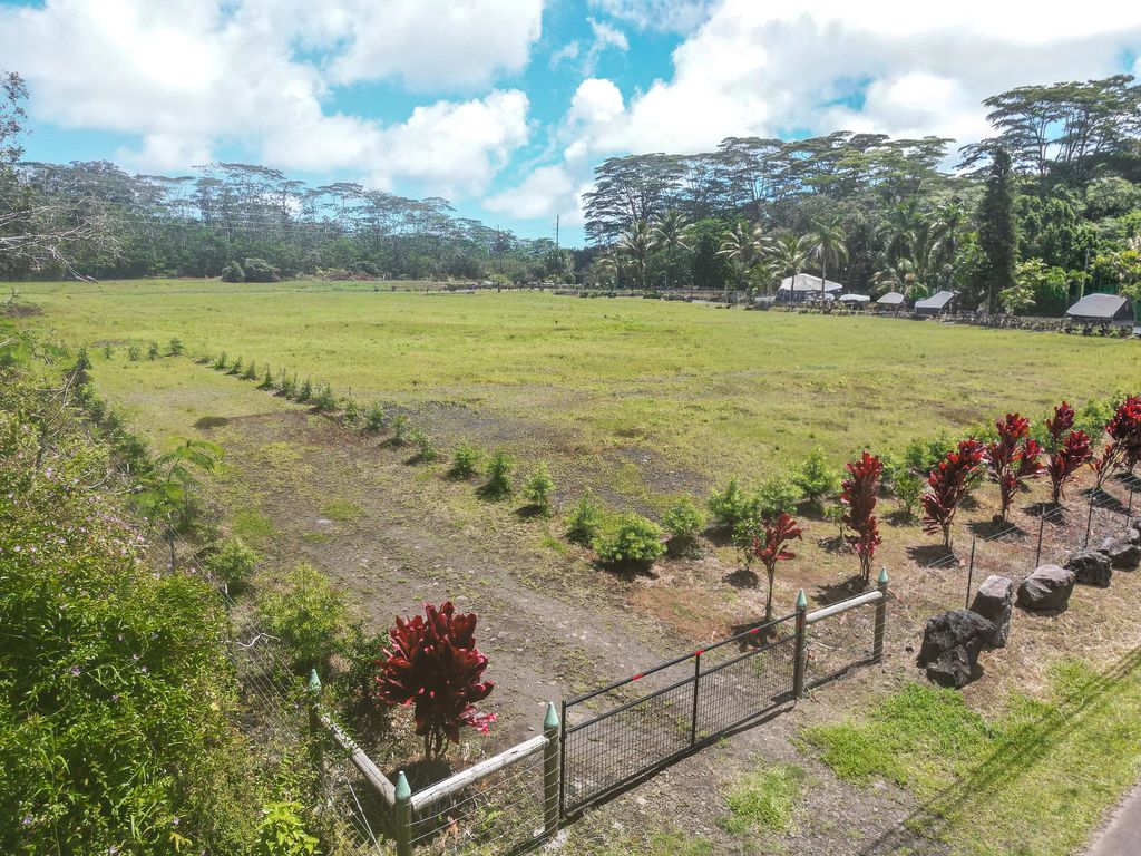 Kahukai St, Pahoa