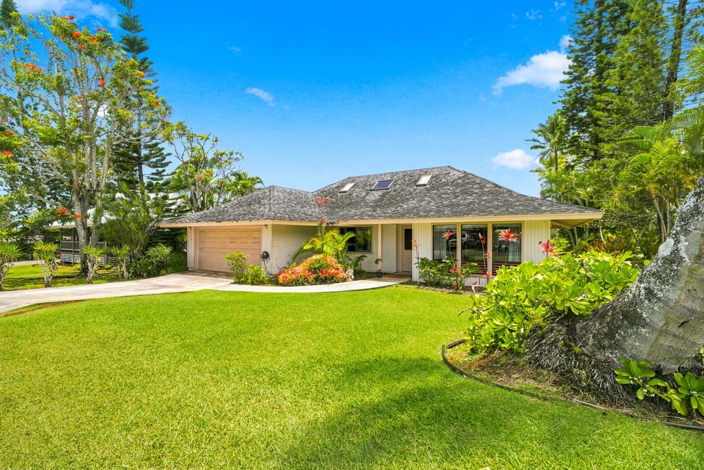 3795 Makani O Kalani Pl, Princeville